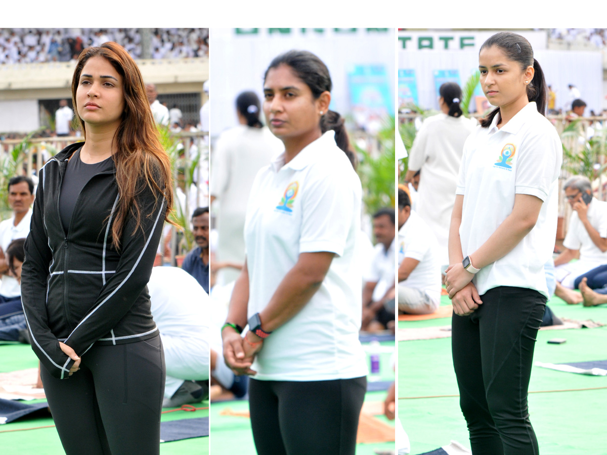Thousands Participate In Yoga Utsav At Hyderabad LB Stadium Photo Gallery - Sakshi2