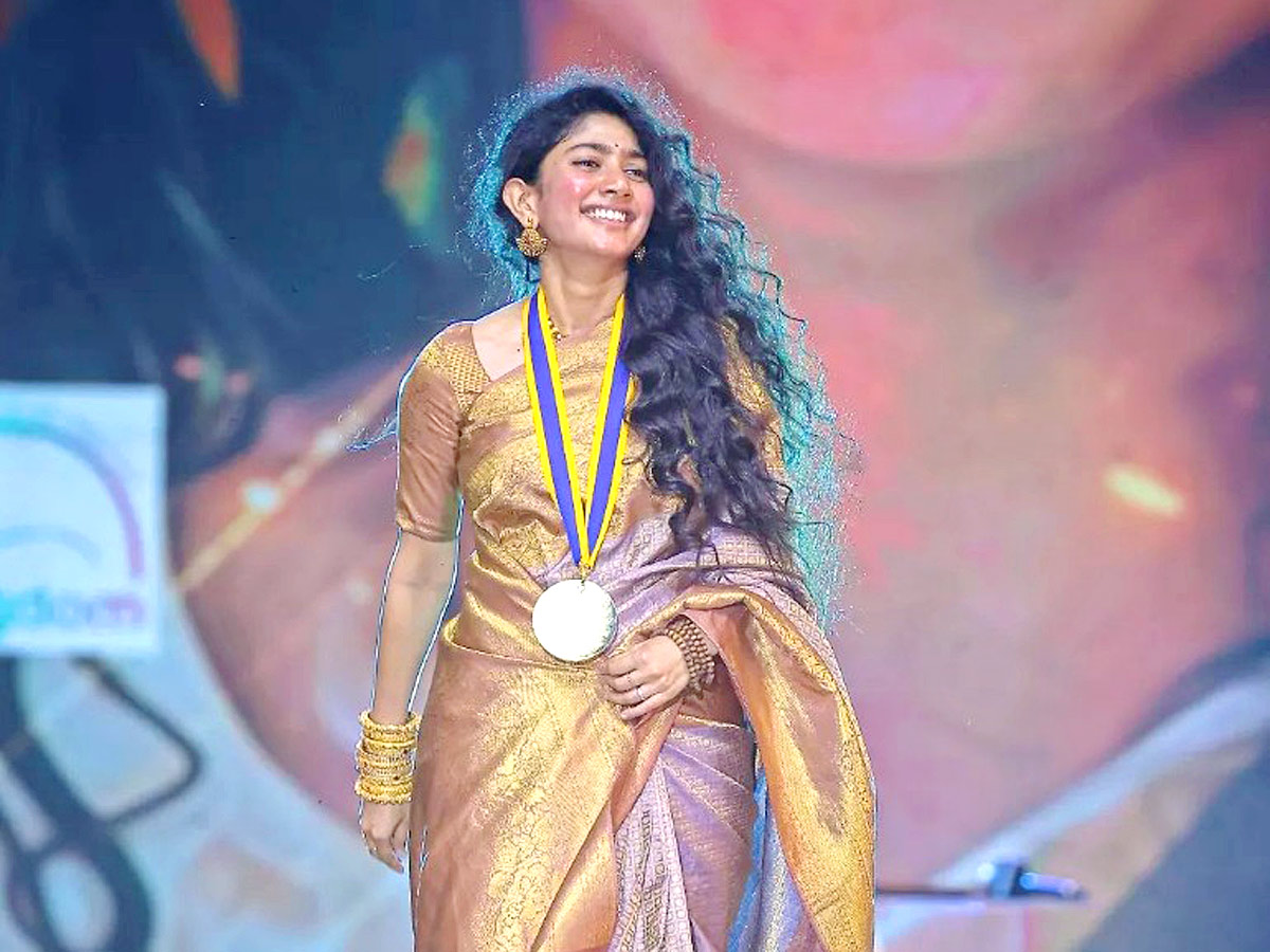 Behindwoods Gold Medal 2022 Event Photos - Sakshi2