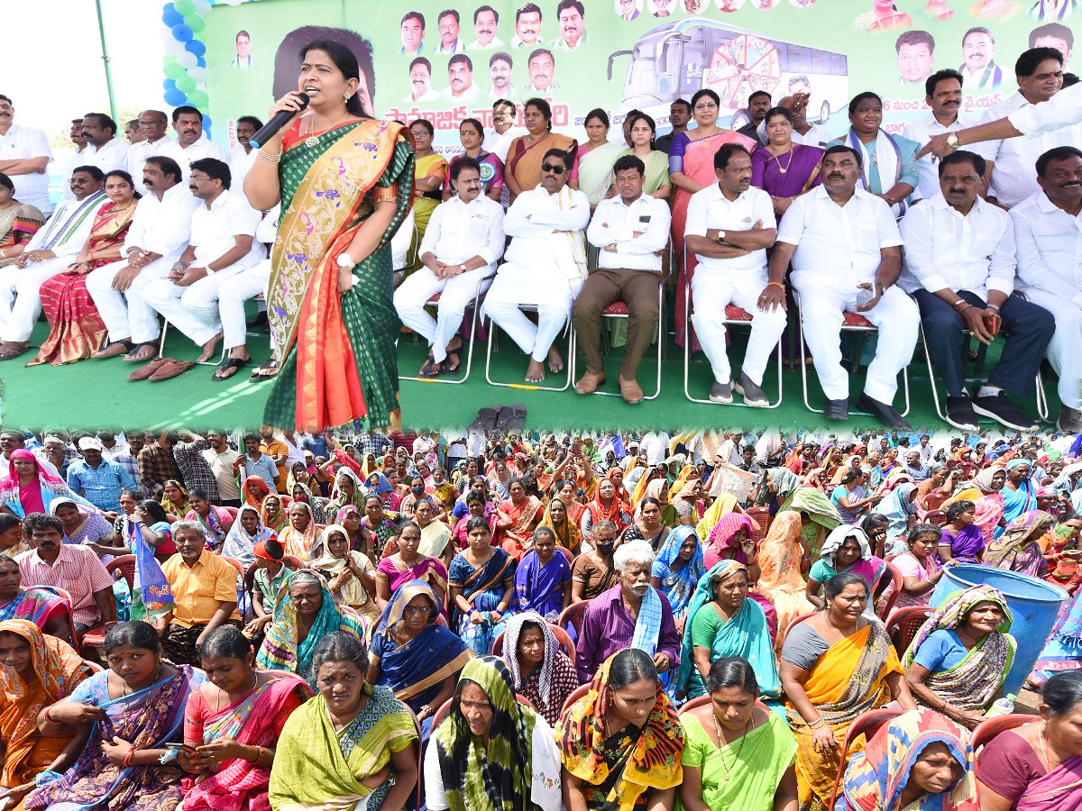 Samajika Nyaya Bheri Bus Yatra Third Day Photo Highlights - Sakshi44