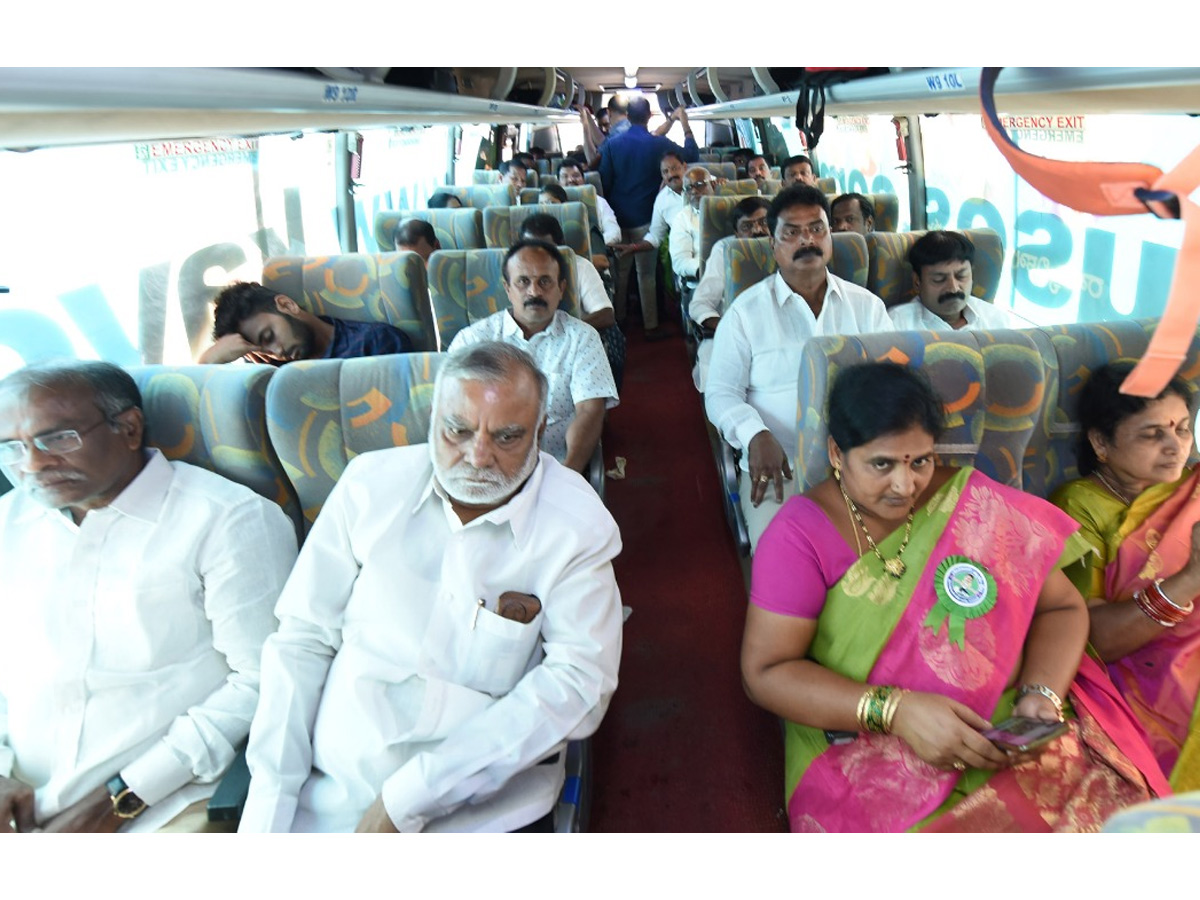 Samajika Nyaya Bheri Bus Yatra fourth Day Photo Highlights - Sakshi4