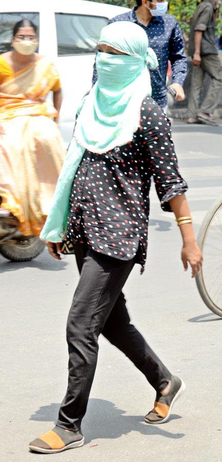 Record Level Temperature In Hyderabad - Sakshi3