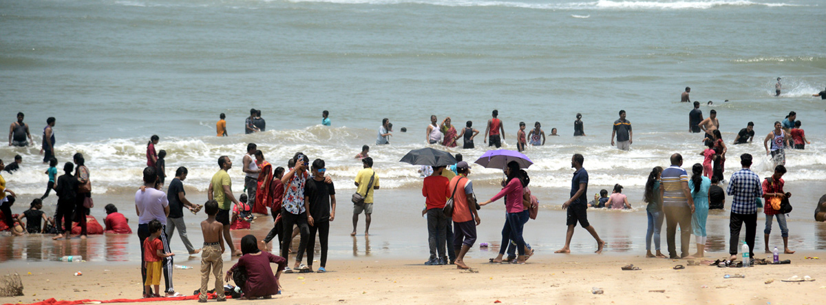 Visakhapatnam Bheemili Beach Photos - Sakshi7