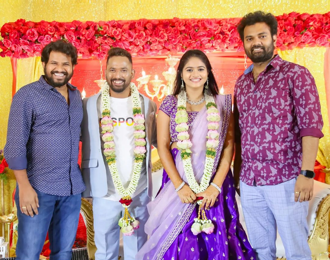 Jabardasth Kiraak Rp Engagement Photos   - Sakshi2