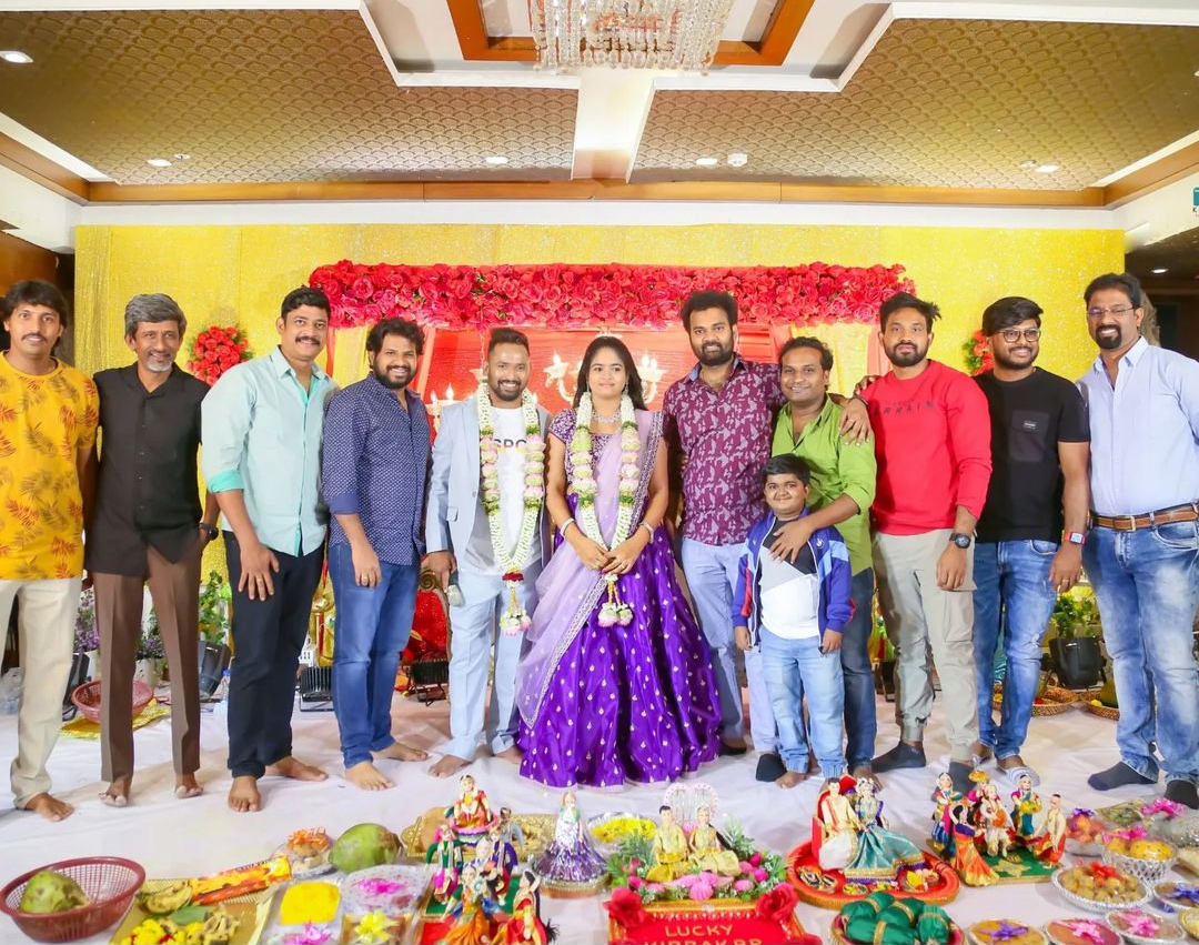 Jabardasth Kiraak Rp Engagement Photos   - Sakshi5