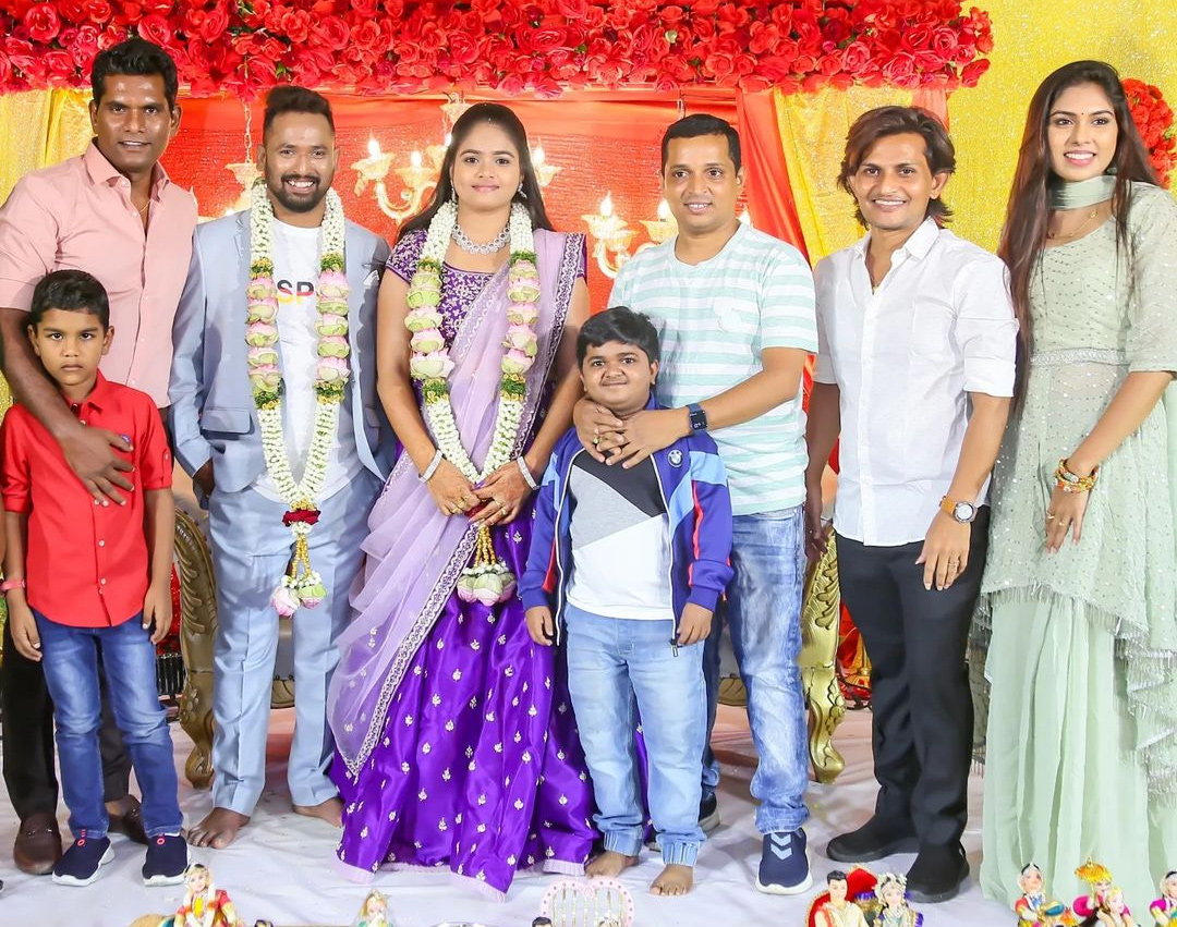 Jabardasth Kiraak Rp Engagement Photos   - Sakshi12