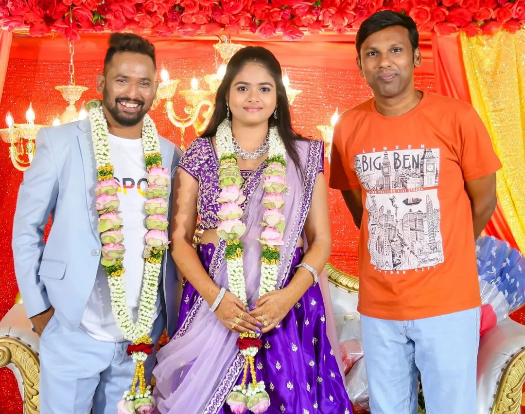 Jabardasth Kiraak Rp Engagement Photos   - Sakshi24