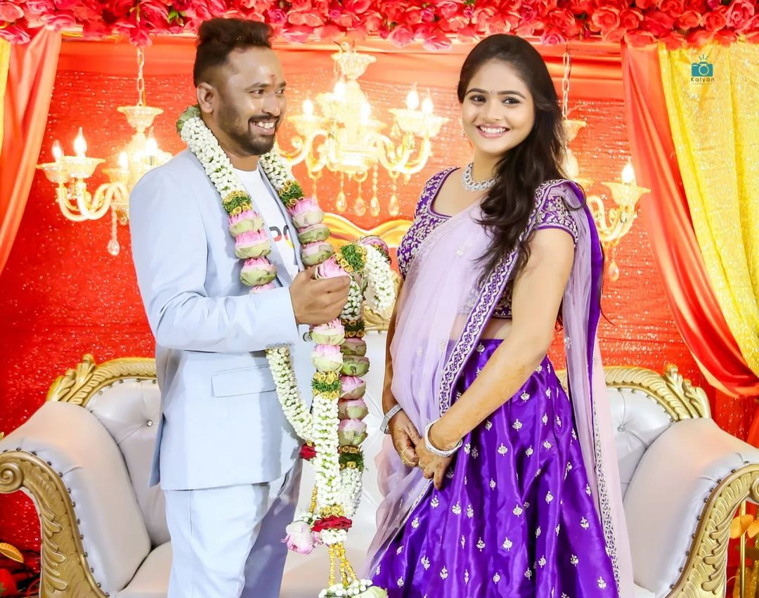 Jabardasth Kiraak Rp Engagement Photos   - Sakshi26