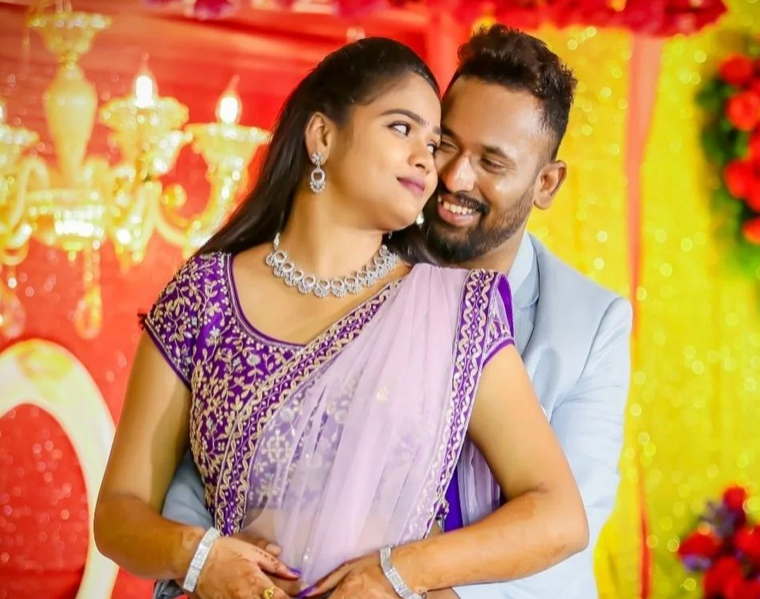 Jabardasth Kiraak Rp Engagement Photos   - Sakshi29