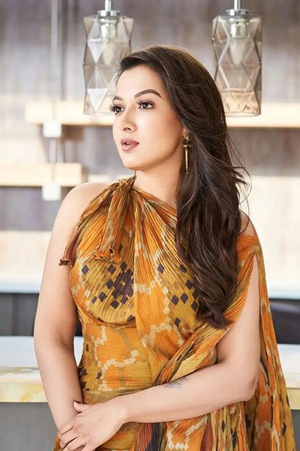 Catherine Tresa Latest Photos  - Sakshi15