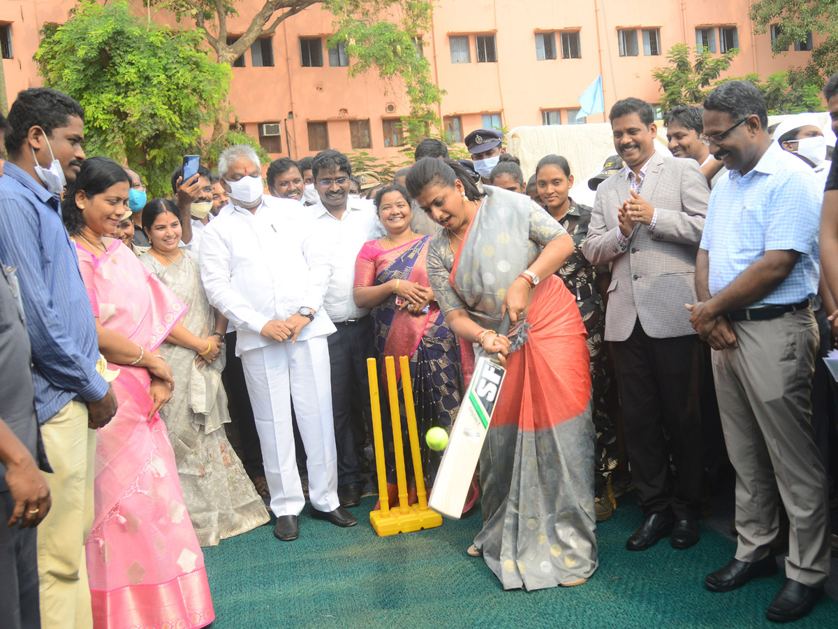 Minister Roja Playing Basket Ball Cricket and Archery game In Vijayawada Corporate Ground photo Gallery - Sakshi8