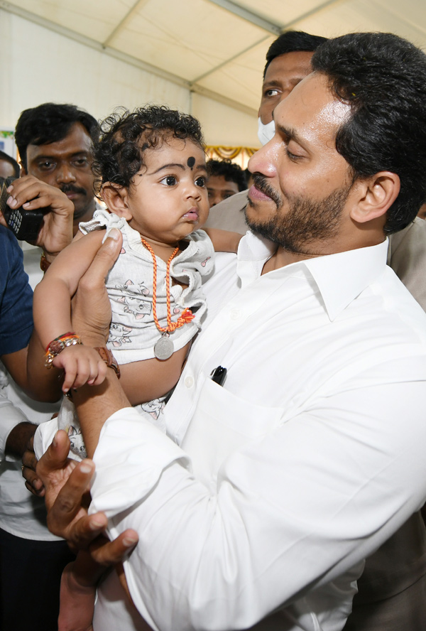 AP CM YS Jagan Tirupati Tour Photos - Sakshi42