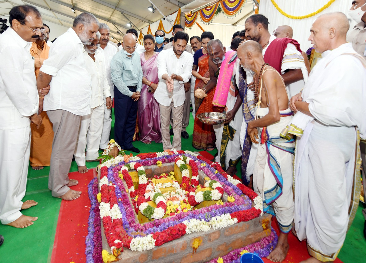 AP CM YS Jagan Tirupati Tour Photos - Sakshi16