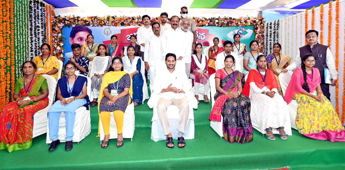 AP CM YS Jagan Tirupati Tour Photos - Sakshi4