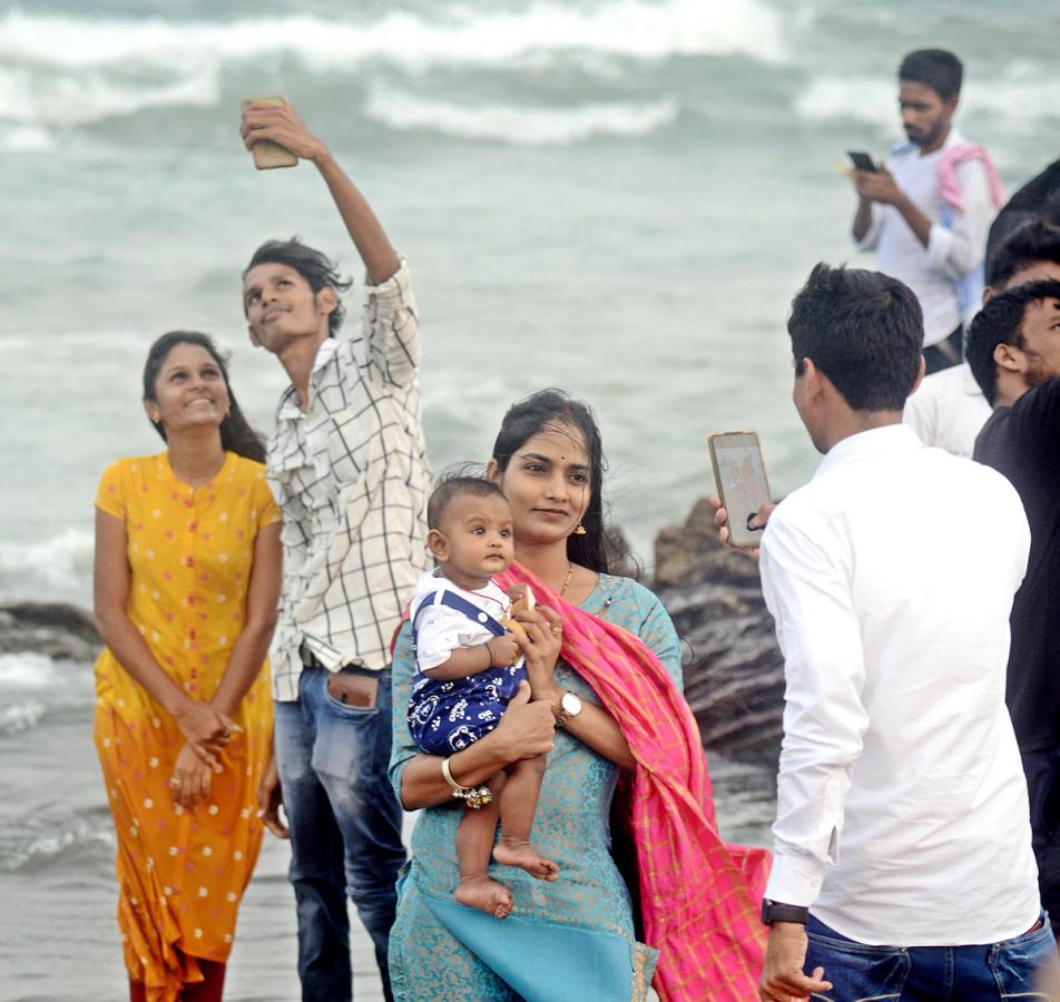 Tourists Rush at Rushikonda Beach Visakhapatnam  - Sakshi10