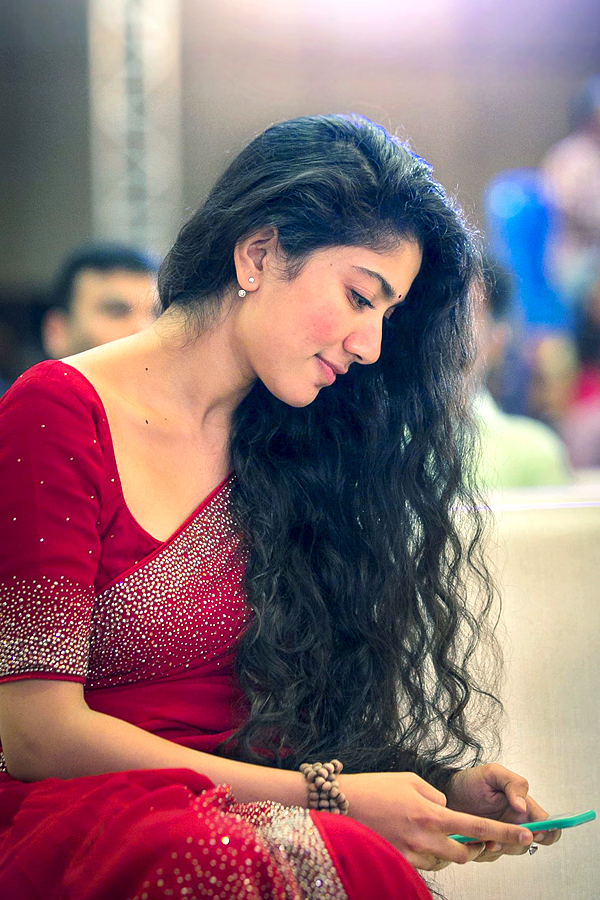 Happy Birthday Sai Pallavi HD Images - Sakshi17