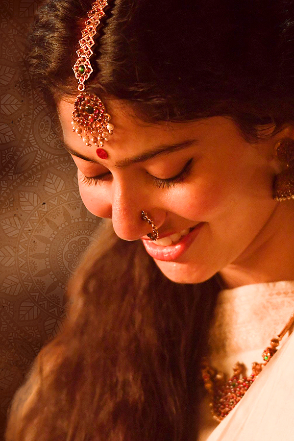 Happy Birthday Sai Pallavi HD Images - Sakshi7