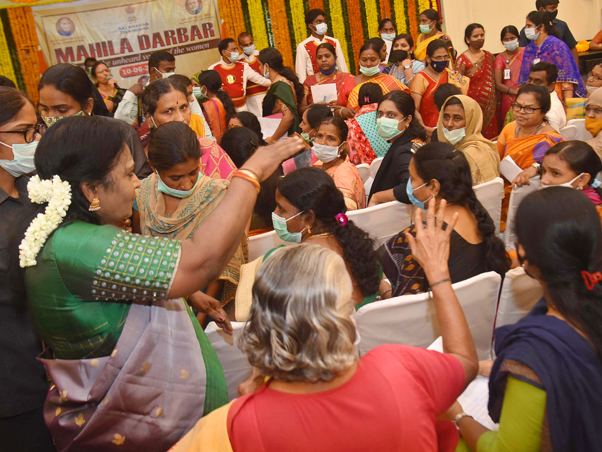 Mahila Darbar At Raj Bhavan PHoto Gallery - Sakshi4