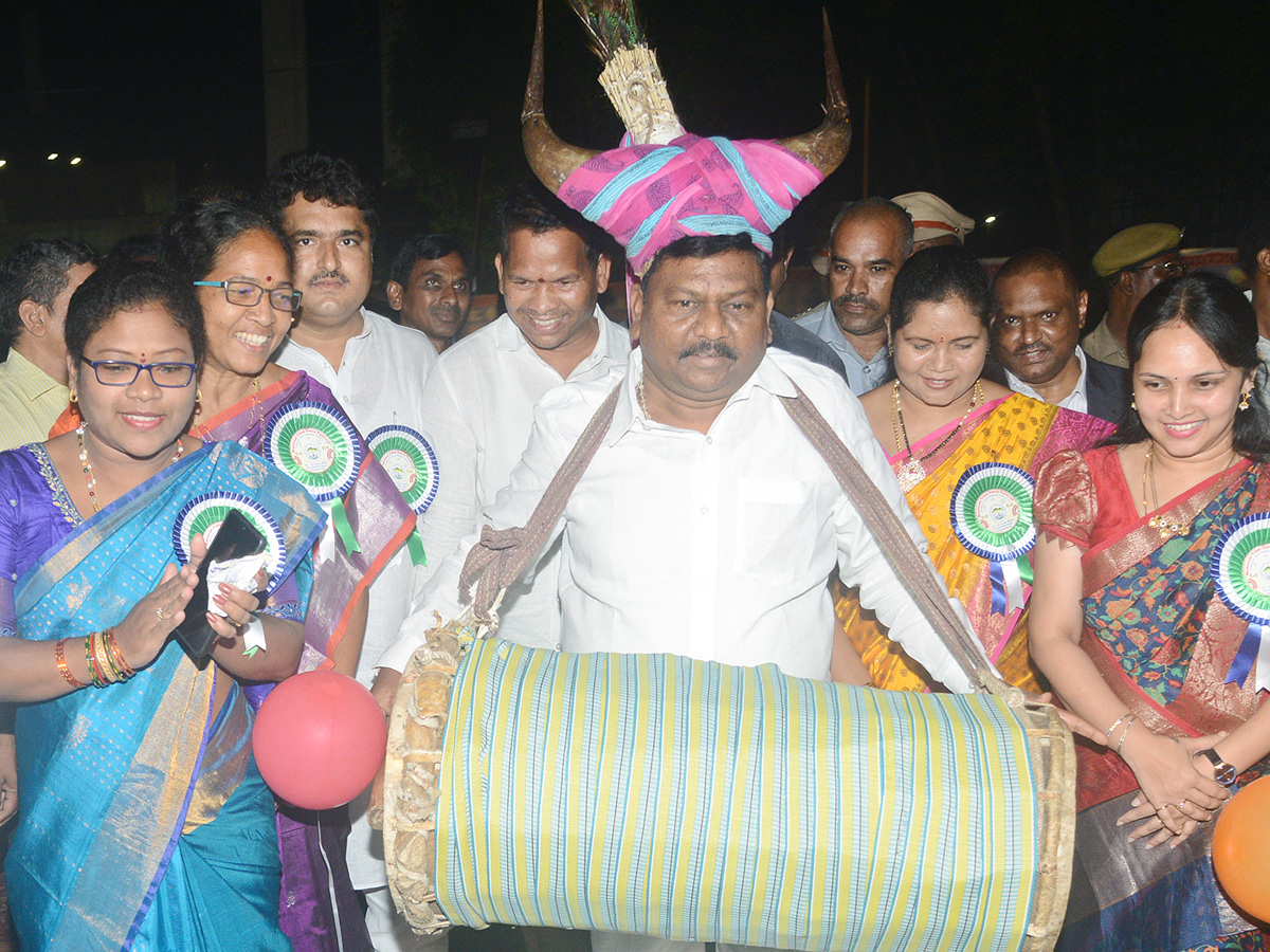 National Tribal Dance Festival in Visakhapatnam Photo Gallery - Sakshi12