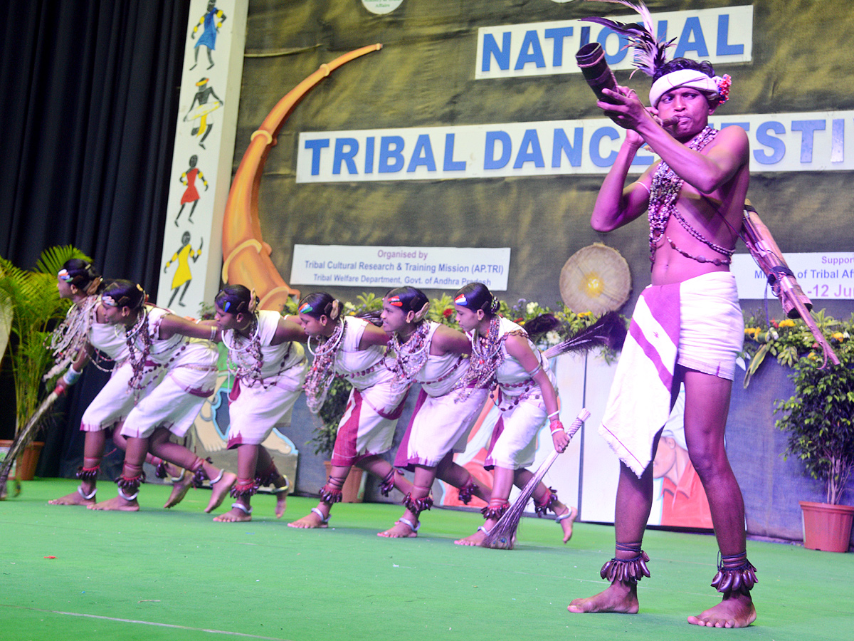 National Tribal Dance Festival in Visakhapatnam Photo Gallery - Sakshi5