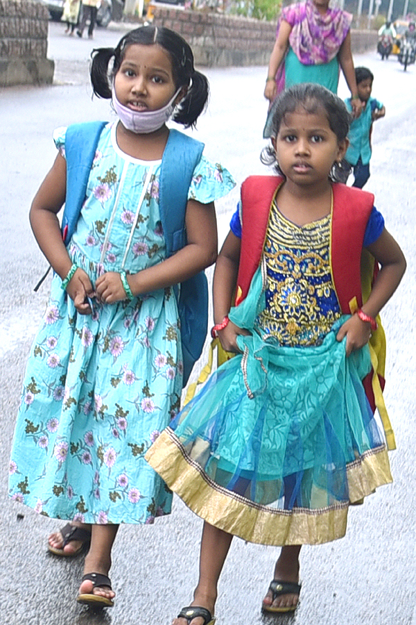 Schools Opening in Telangana Photos - Sakshi19