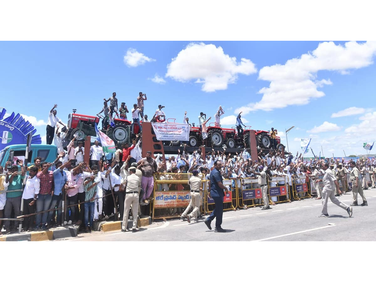 AP CM YS Jagan At Sri Sathya Sai District Tour Photo Gallery - Sakshi3