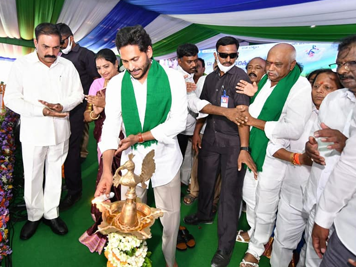 AP CM YS Jagan At Sri Sathya Sai District Tour Photo Gallery - Sakshi10