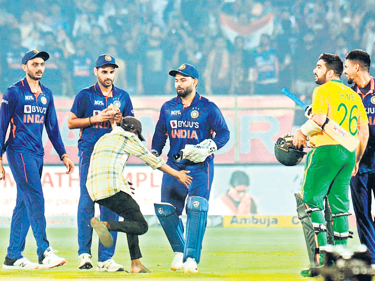 INDvsSA T20 Match in Visakhapatnam Photos  - Sakshi2