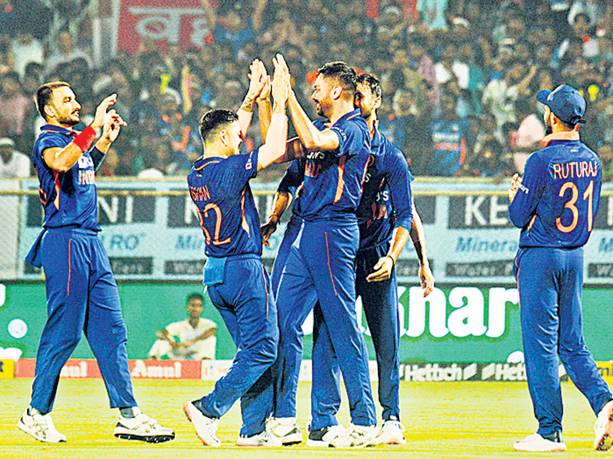 INDvsSA T20 Match in Visakhapatnam Photos  - Sakshi5