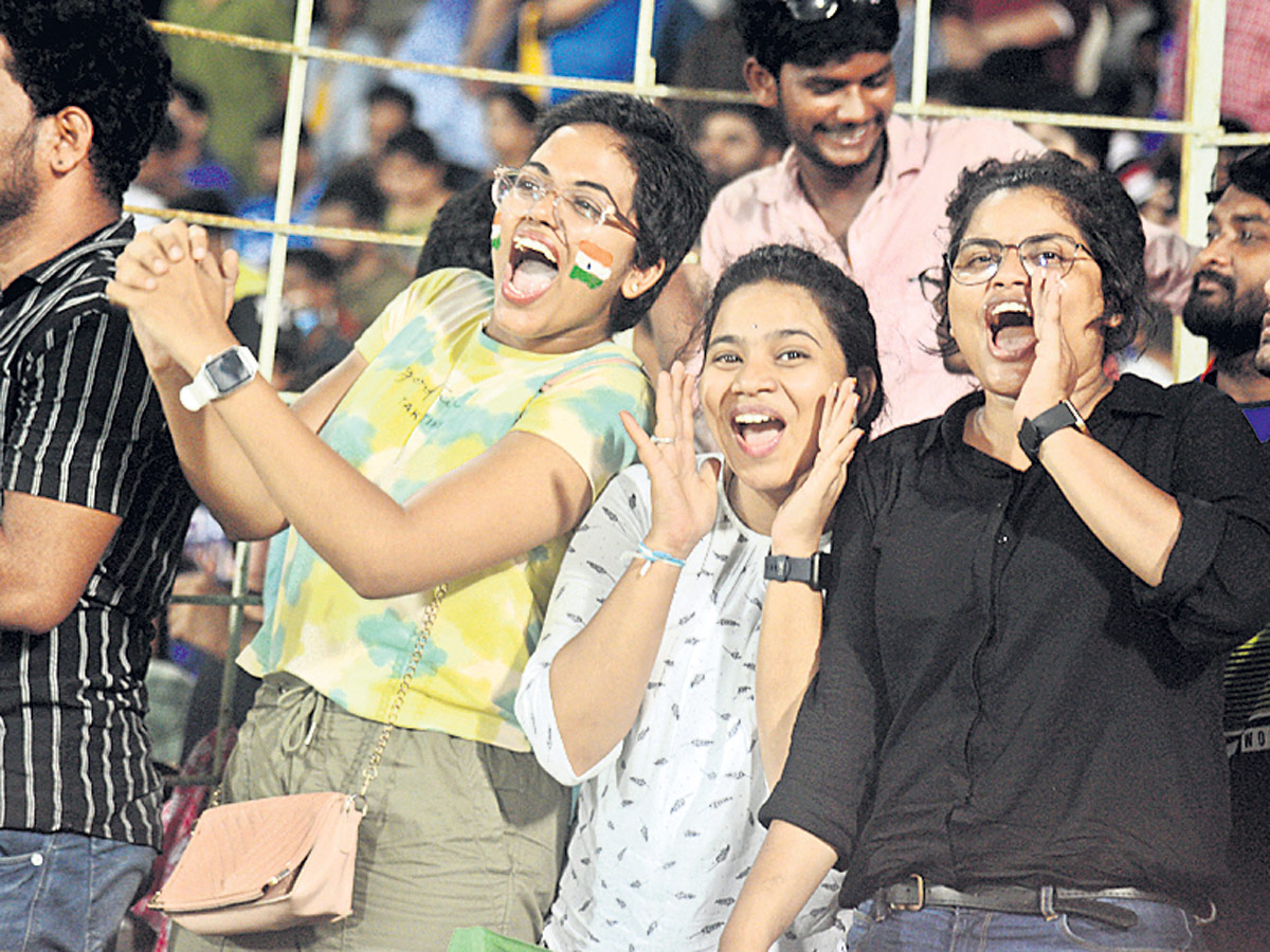 INDvsSA T20 Match in Visakhapatnam Photos  - Sakshi8