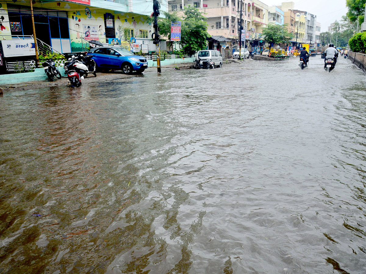 Heavy Rain in Hyderabad Photos - Sakshi24