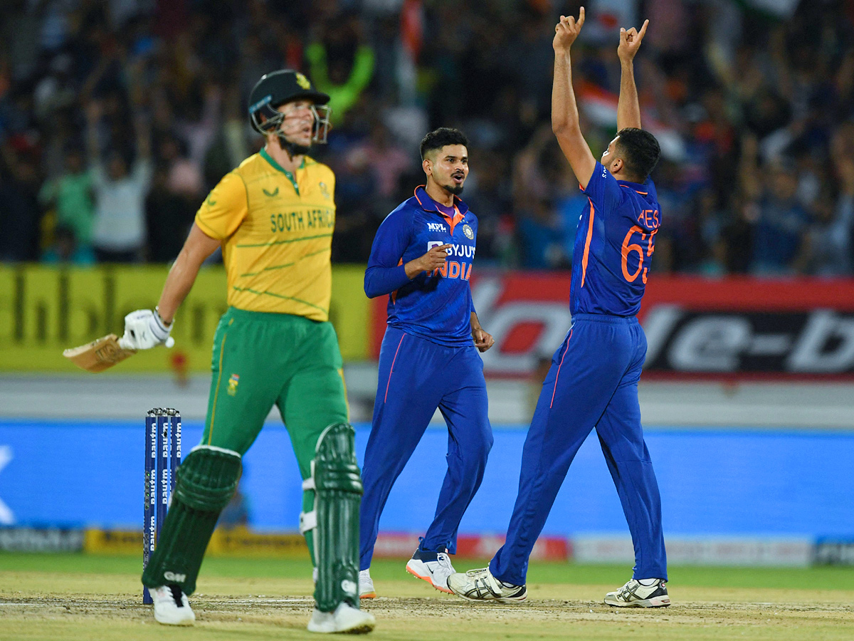 India beat South Africa by 82 runs Photo Gallery - Sakshi1