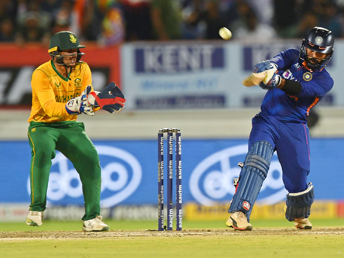 India beat South Africa by 82 runs Photo Gallery - Sakshi6