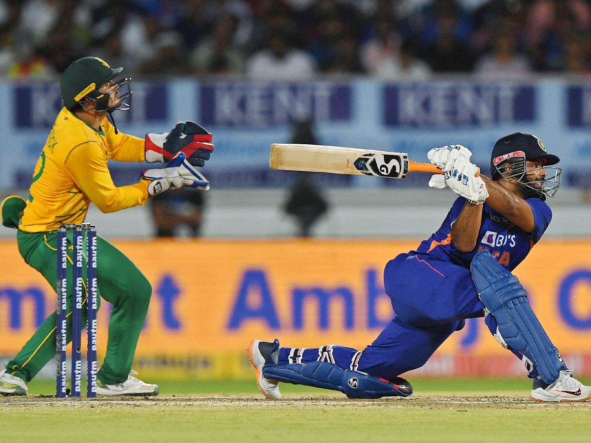 India beat South Africa by 82 runs Photo Gallery - Sakshi7