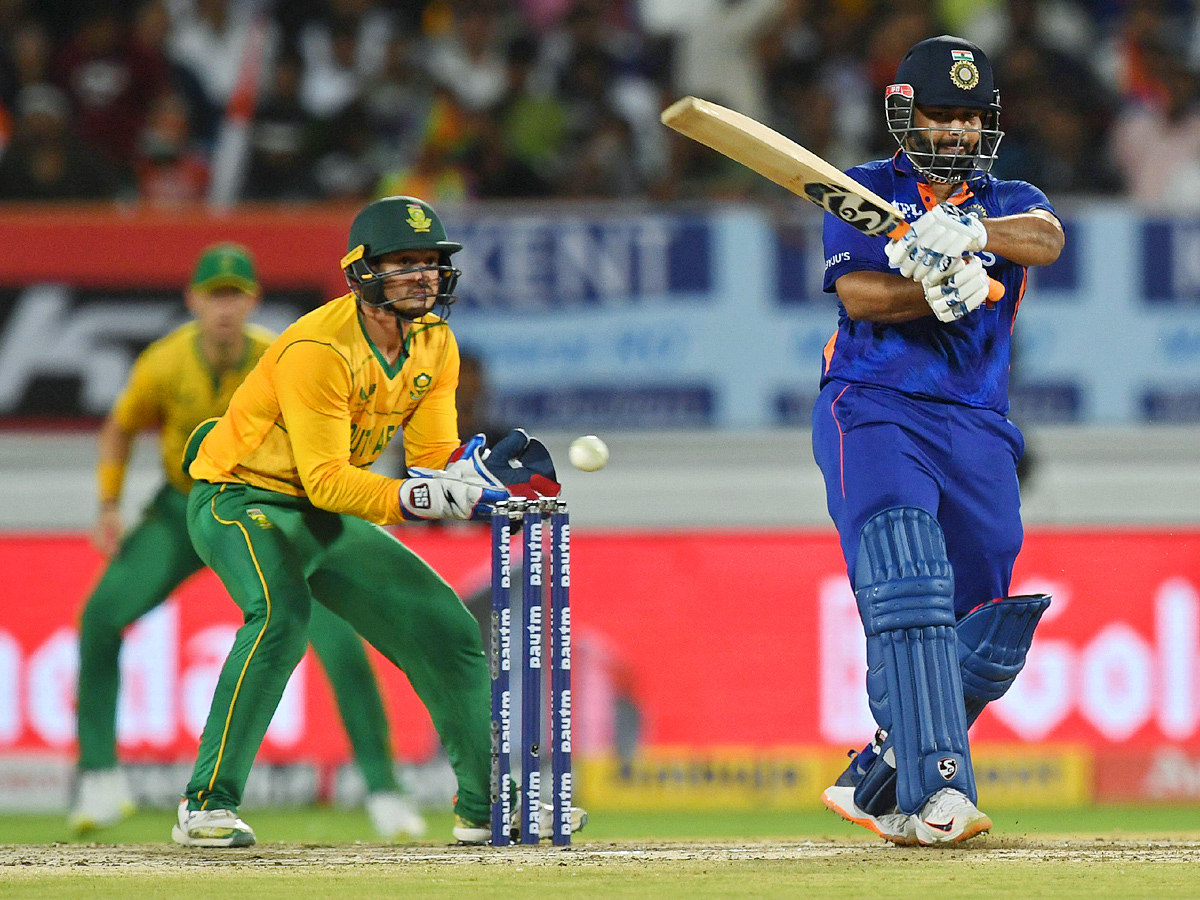 India beat South Africa by 82 runs Photo Gallery - Sakshi9