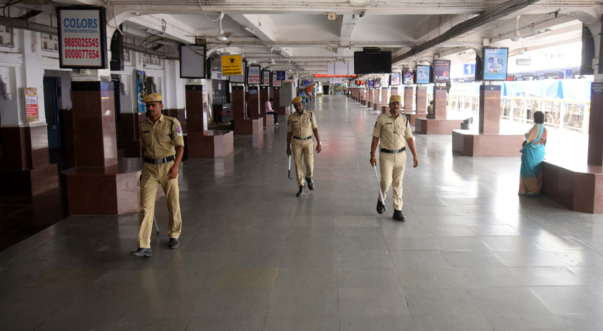 Agnipath Protests In Secunderabadrailwaystation - Sakshi12