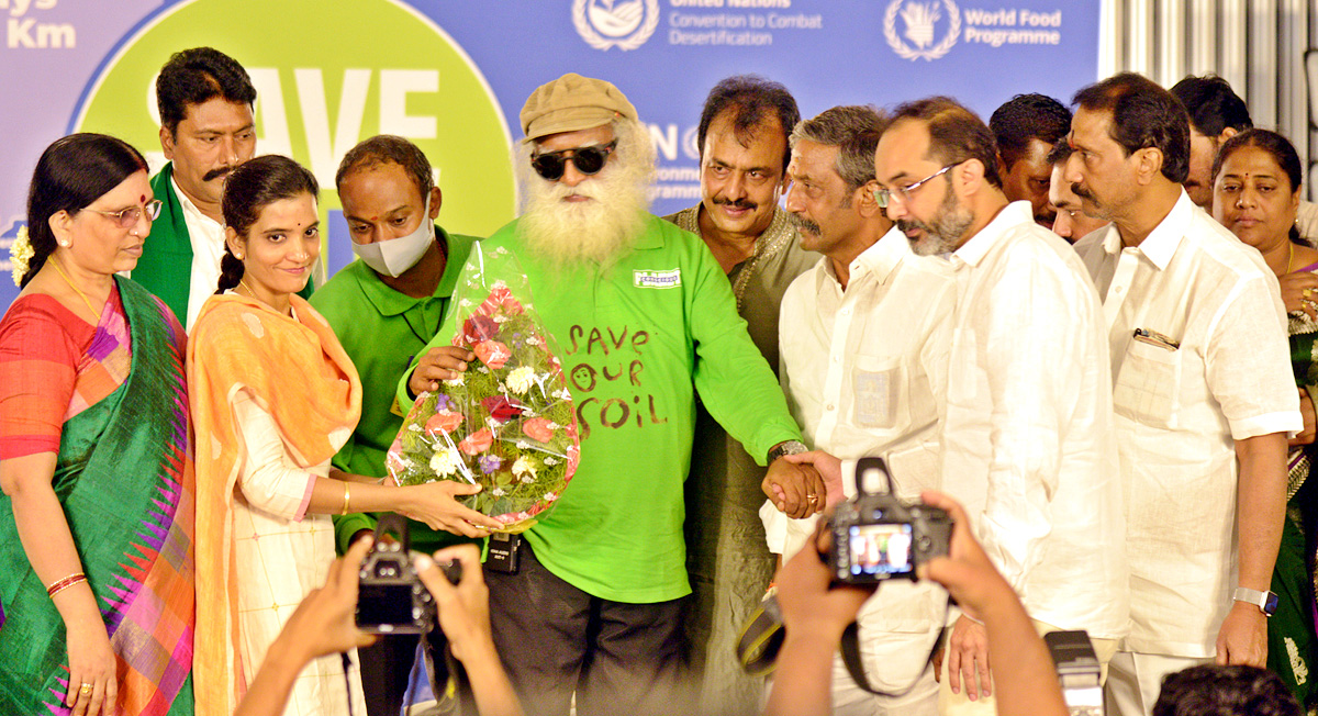 Sadhguru in Kurnool to Save Soil - Sakshi23