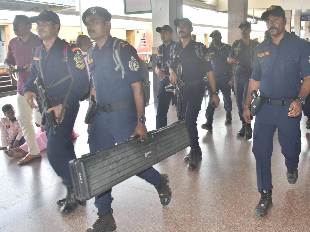 AP Cities on High Alert Security Beefed at Major Railway stations Photo Gallery - Sakshi14