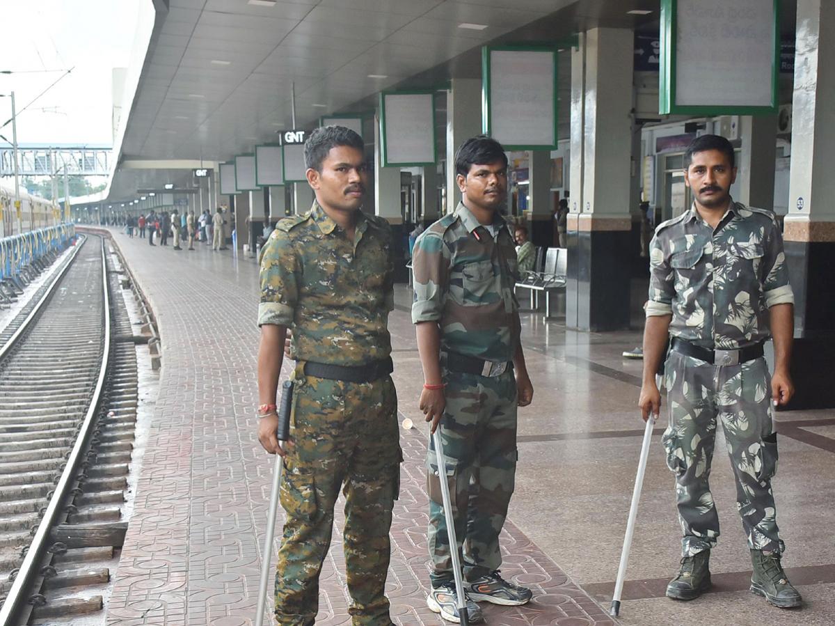 AP Cities on High Alert Security Beefed at Major Railway stations Photo Gallery - Sakshi16