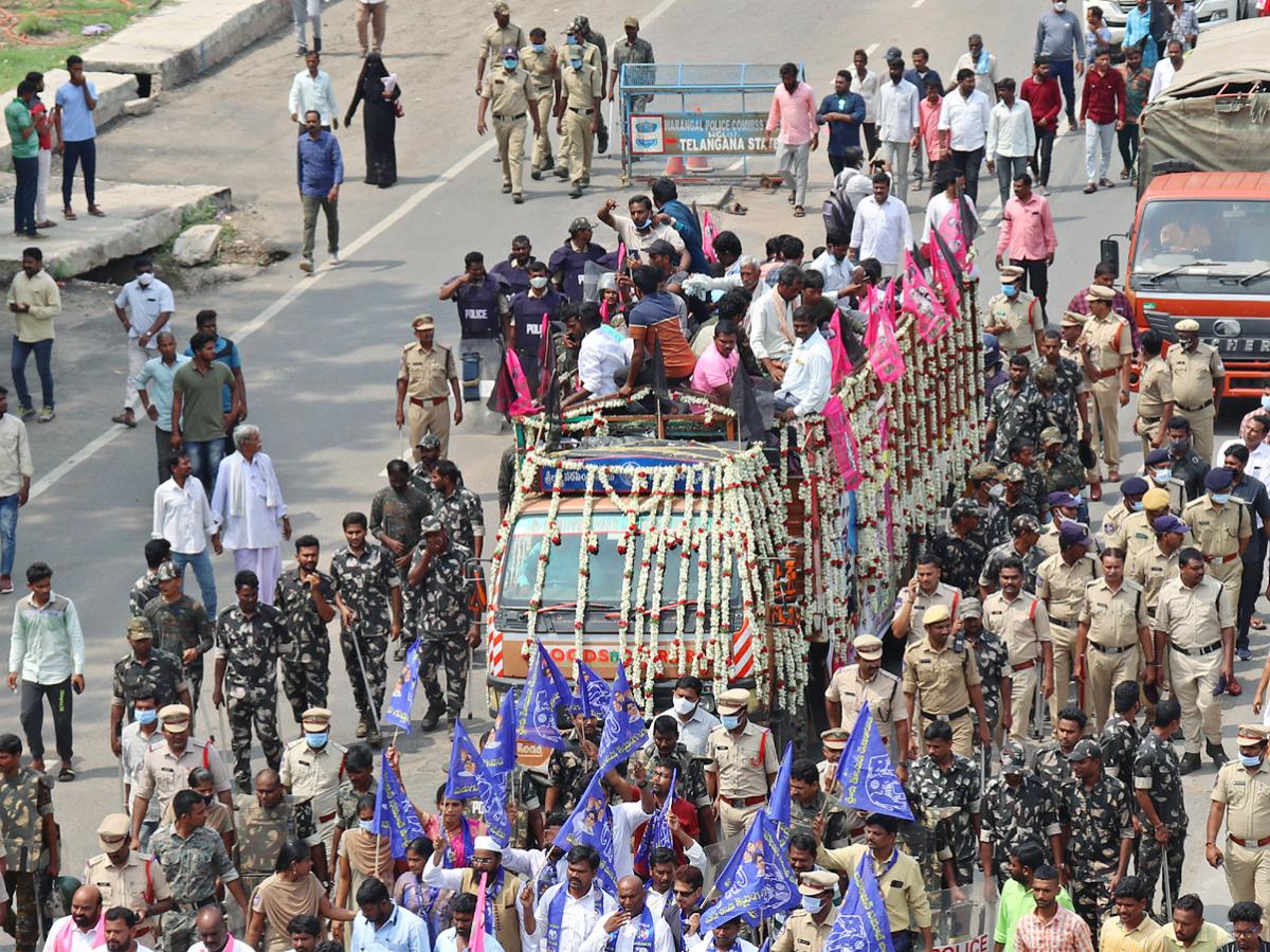 Army Aspirant Rakesh Funeral Ends Photo Gallery - Sakshi11