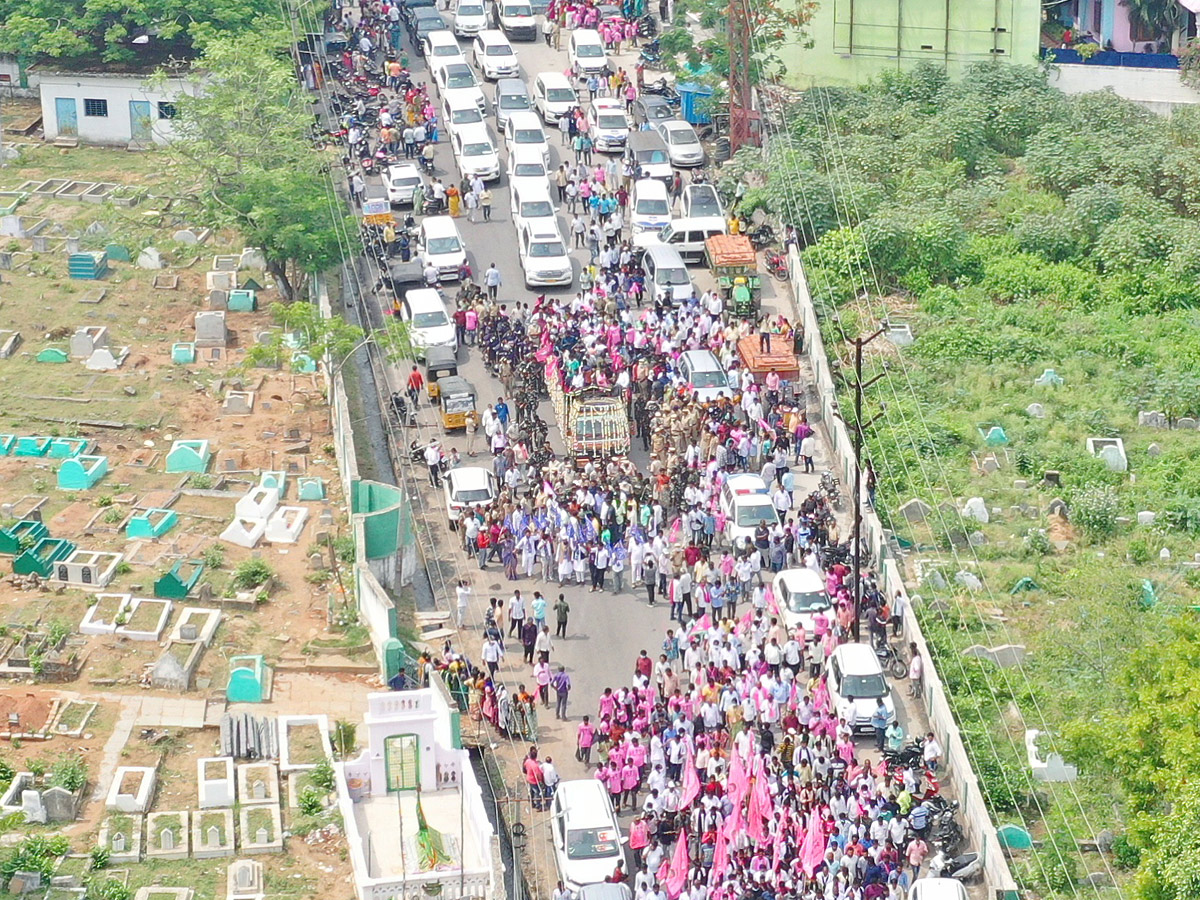 Army Aspirant Rakesh Funeral Ends Photo Gallery - Sakshi10