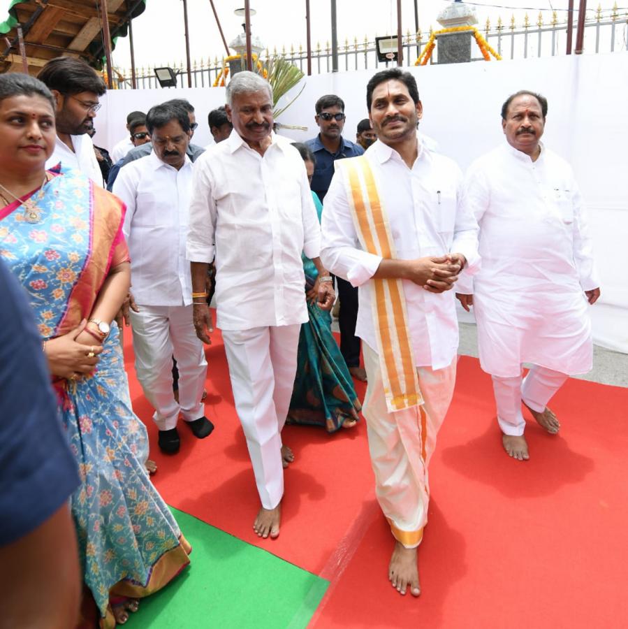 CM YS Jagan Tirupati Tour Photos - Sakshi12