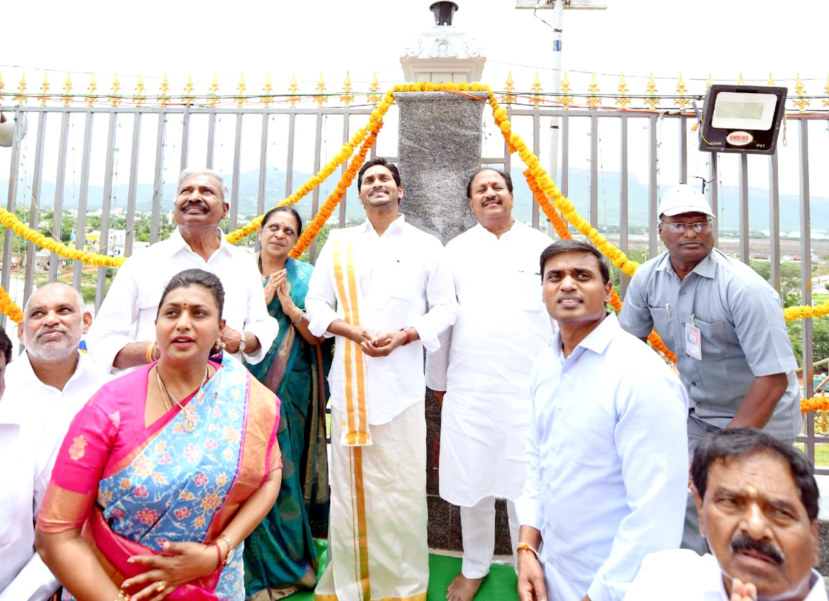 CM YS Jagan Tirupati Tour Photos - Sakshi18