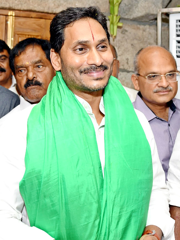 CM YS Jagan Tirupati Tour Photos - Sakshi20