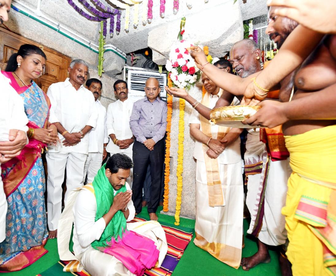 CM YS Jagan Tirupati Tour Photos - Sakshi23