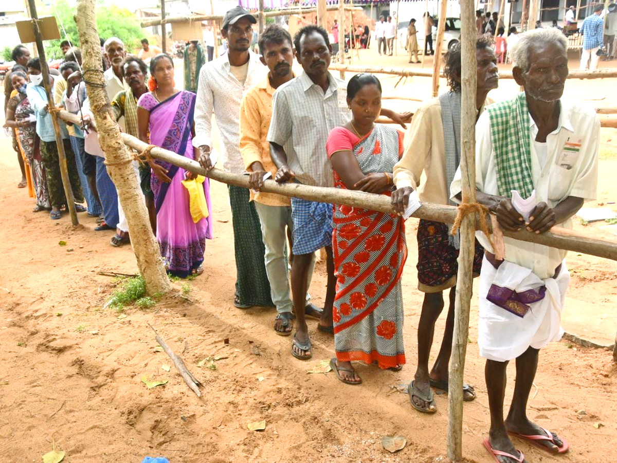 AP Athmakur Bypoll Voters Que Photos - Sakshi18