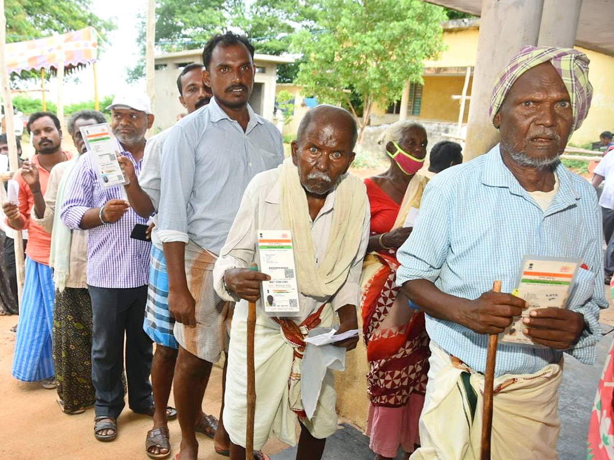 AP Athmakur Bypoll Voters Que Photos - Sakshi4