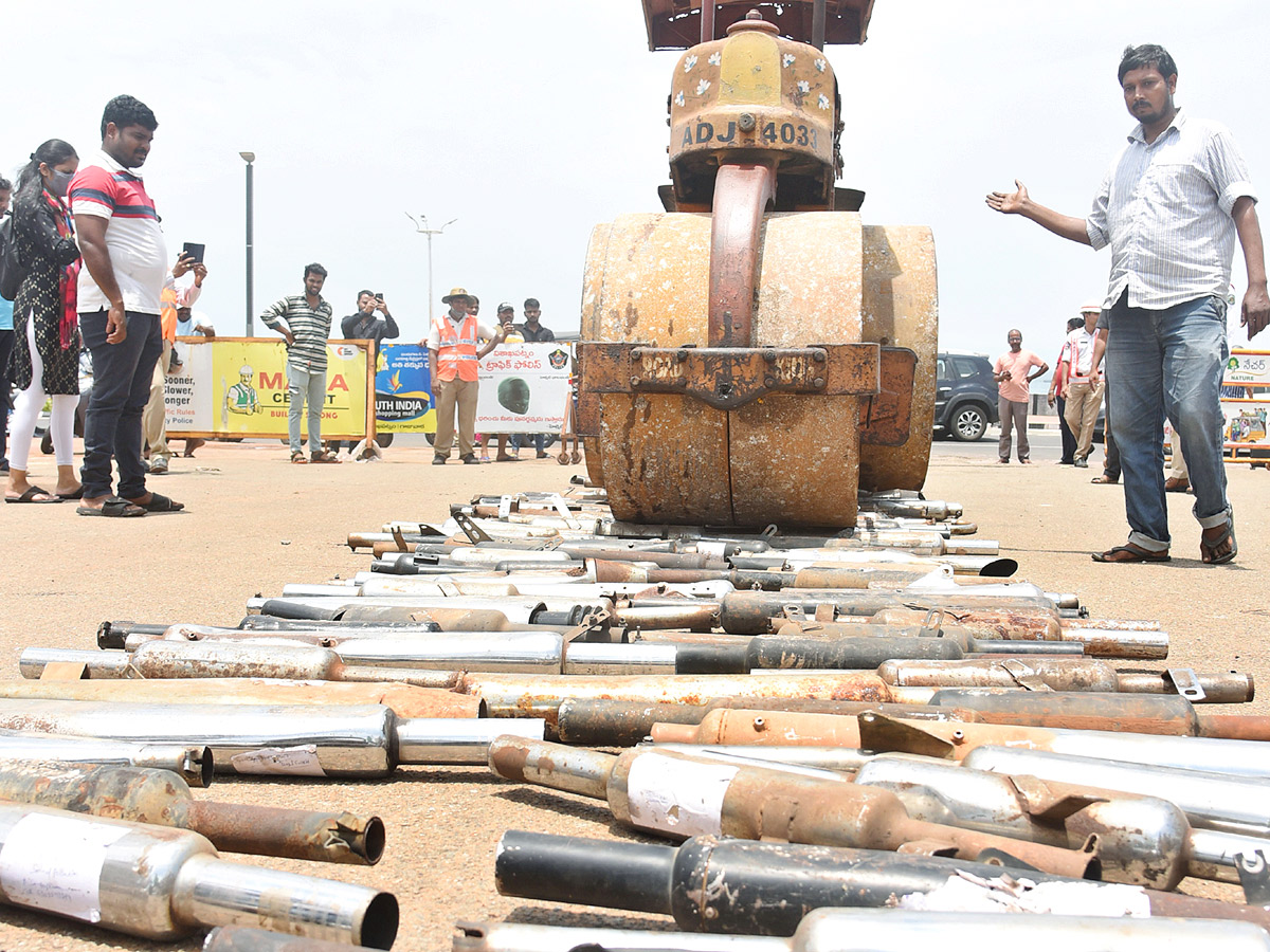 Vizag police destroys 630 modified silencers - Sakshi3