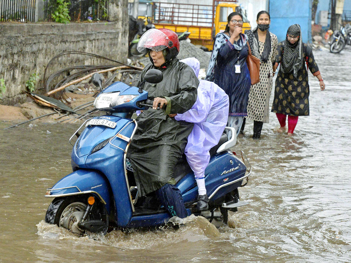 Heavy Rain in Hyderabad - Sakshi1