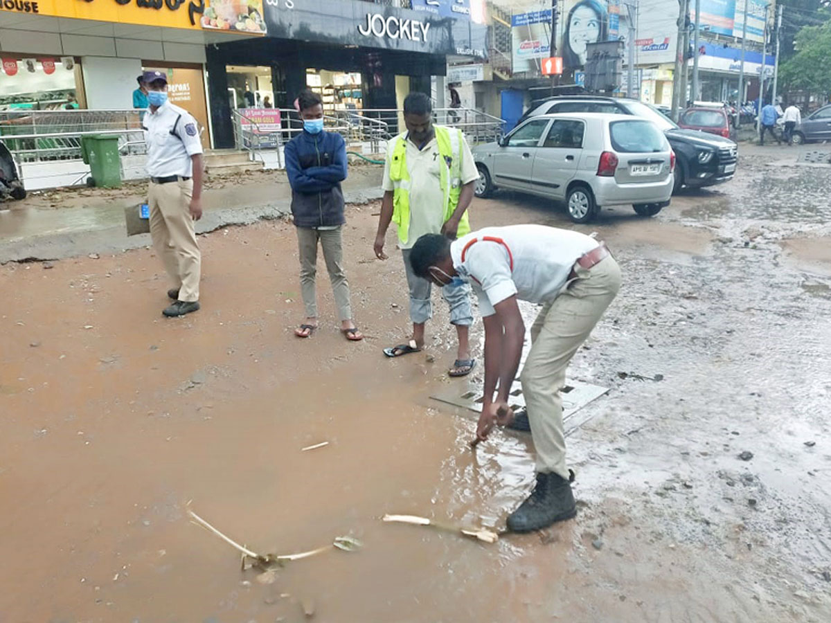 Heavy Rain in Hyderabad - Sakshi8