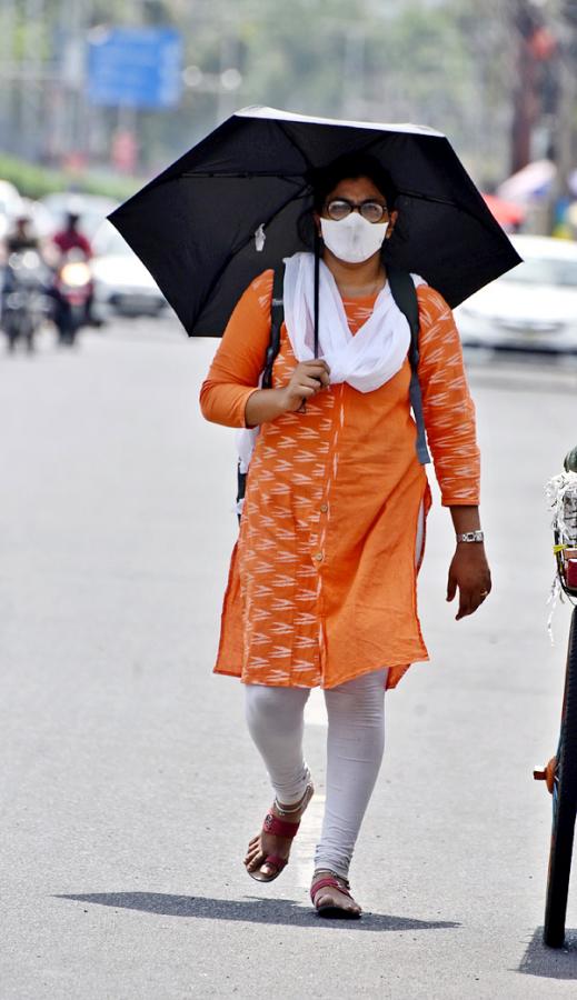 Heavy Summer Temperatures In Telangana And Andhra Pradesh - Sakshi26